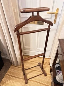 Vintage Wooden Valet Butler Stand Bedroom Clothes Suit Hanger Storage Rack - Picture 1 of 3