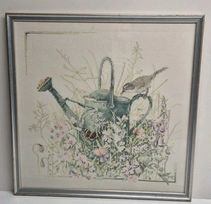 Vintage Kreuzstich Lanarte Marjolein Bastin Garten Wildblumen Wasserkanne gerahmt - Bild 1 von 15