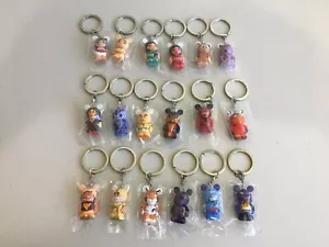 Disney Vinylmation Jr. - Juego completo de llaveros Aladdin de 1,5" - 18 con cazador - Imagen 1 de 8