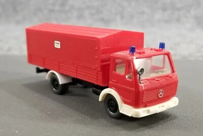 VTG HO 1:87 WIKING MB MERCEDES EMERGENCY VEHICLE COVERED TRUCK - Image 1 of 4