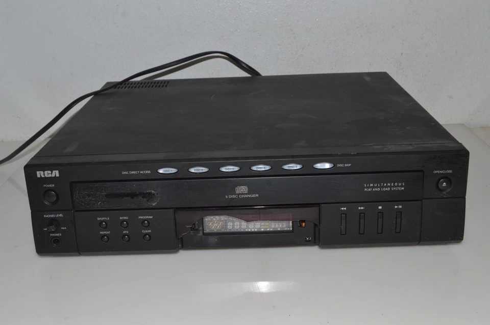 RCA RP8075RS 5-DISC CD PLAYER - FOR PARTS & REPAIR (IET12) - Image 1 of 4