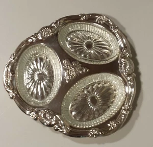 SILVERPLATE & GLASS 3-PART RELISH TRAY UNUSUAL TRIANGLE SHAPE - Picture 1 of 6