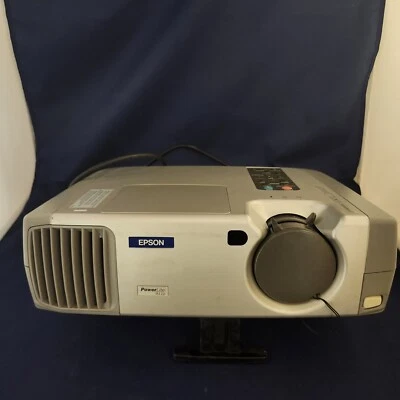Epson PowerLite 811p (EMP-800UG) XGA 1080i 2000 ANSI Lumens LCD Projector w/Lamp - Image 1 of 4