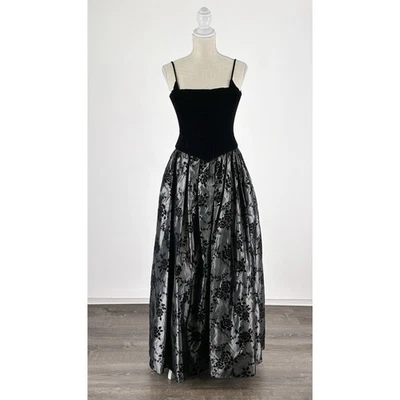 Gunne Sax Vintage Velvet Damask Floral Evening Maxi Dress Size 3/4 Black Grey - Image 1 of 4