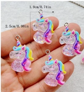 Dijes de unicornio de dibujos animados brillantes coloridos 10 piezas hágalo usted mismo para hacer joyas - Imagen 1 de 1