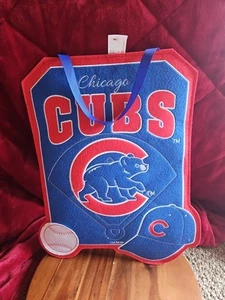 Appendiabiti in feltro Chicago Cubs Warm Welcome - fatto a mano e durevole 20 pollici - Foto 1 di 4