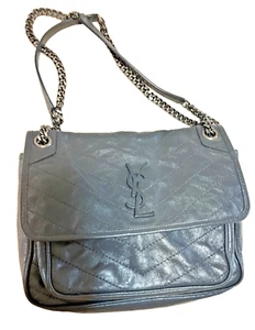 YSL NIKI MEDIUM CHAIN BAG  CRINKLED LEATHER VINTAGE FOG In Excellent Condition. - Picture 1 of 13