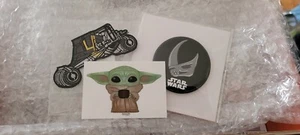 FUNKO POP STAR WARS THE MANDALORIAN EXCLUSIVE PIN , DECAL , PATCH - Baby Yoda - Picture 1 of 1