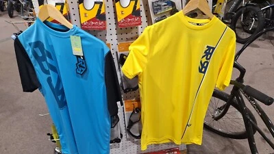Nuevo Con Etiquetas LOTE De 2 PEQUEÑAS Royal Racing Bicicleta MTB Manga Corta Jersey D Foto 1 de 4