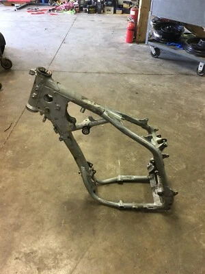 01 KTM 640 LC4 Adventure frame chassis Foto 1 de 4