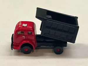 CMW Mini Metals Dump Truck Red Cab Trash Refuse N-Scale Fast Shipping - Picture 1 of 6