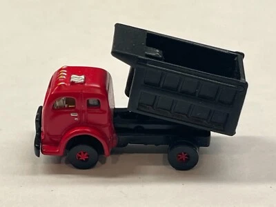 CMW Mini Metals Dump Truck Red Cab Trash Refuse N-Scale Fast Shipping - Image 1 of 4