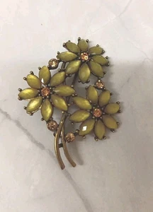 Vintage Copper Tone & Yellowy Green Flower Spray Brooch 2x1.5" VGC - Picture 1 of 2