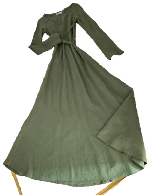  Maxi dress size 6. Fern green 100% linen. Cut on the bias and so easy to wear! - Image 1 of 4
