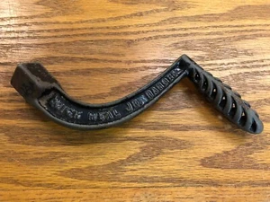 Vintage Cast Iron Quick Meal Jr. Ranges Ash Grate Shaker Handle Coal Wood Stove - Picture 1 of 3