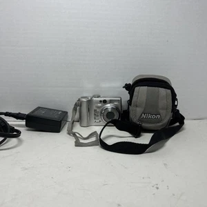 Nikon Coolpix 5900 5.1 MP Silver Digital Camera - Picture 1 of 6