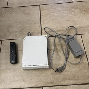 Sistema Wii. 1 mando y adaptador de CA incluidos. Probado. - Imagen 1 de 13