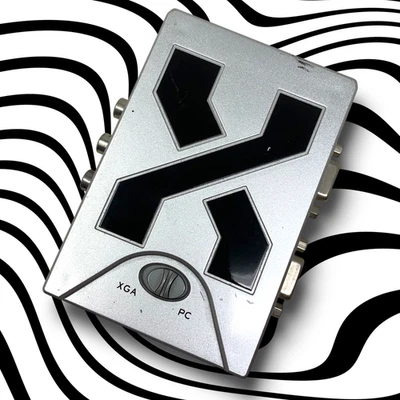 Convertidor de video vintage XGA Box RCA/S-Video a VGA adaptador retro para juegos - Imagen 1 de 4