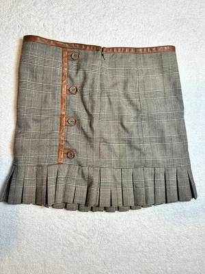 Falda plisada a cuadros Bebe con cuatro botones y bandas de cuero sintético talla 2 Y2K Foto 1 de 4