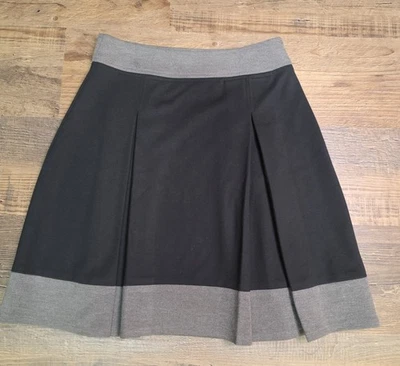 Маленькая изысканная черная юбка длиной до колена миниатюрная XSP спереди плиссированная тяжелая - Изображение 1 из 4