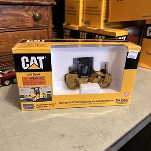 NORSCOT 55132 CAT CB-534D XW VIBRATORY ASPHALT COMPACTOR 1:50 SCALE N.I.B. - Picture 1 of 3