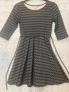 Speechless A- Line black & white dress stretchy 3/4 sleeve round neck size 14 - Picture 1 of 10