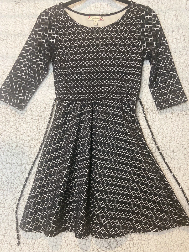 Speechless A- Line black & white dress   stretchy 3/4 sleeve round neck size 14 - Image 1 of 4