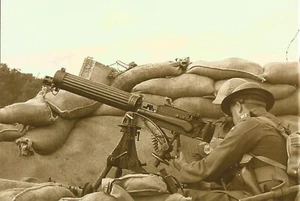 WW I  Allies    Photo   **  ** Soldier & Machine Gun - Bild 1 von 1