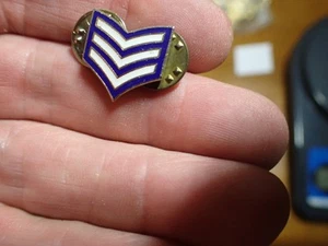 U S ARMY US AIRFORCE SERGEANT LABEL PIN BX AA#20 - Picture 1 of 2