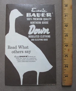 Folleto y bolsos publicitarios vintage 1965 original Eddie Bauer ropa y plumas - Imagen 1 de 4