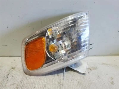 2001-2002, Toyota Corolla, Driver Corner/Park Light, LH, PN- 81521-02070 - Image 1 of 3