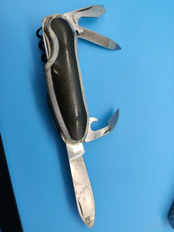 Swiss Army Wenger Discontinued Jorg Hysek Knife Luxury Used Damaged Carbon Fibre - Image 1 of 4