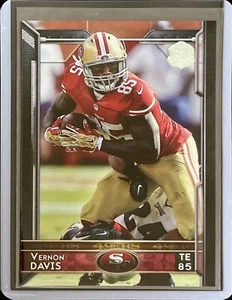 Vernon Davis - 2015 Topps Football - 60th Anniversary #222 - Bild 1 von 1