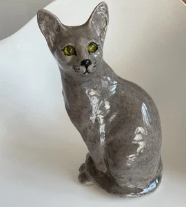 Striking Winstanley Sitting Grey Cat Size 5 - Picture 1 of 10