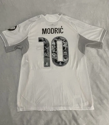 Real Madrid Modric Legacy Home Jersey Player Version XL (Tight Large) - Image 1 of 4