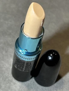 J.A.N.E. Frost Lippenstift von Sassaby "BERRY KIWI" #12 Jane NEU - Bild 1 von 3