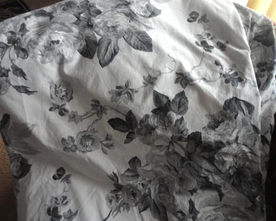 Ralph Lauren Queen Sábana Ajustable Negro/Gris Floral Sobre Blanco Foto 1 de 4