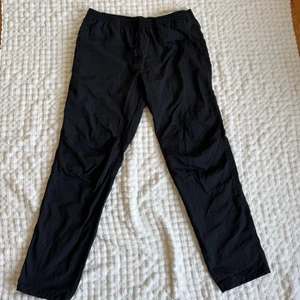 John Elliott Escalante Nylon Trainingshose schwarz Taille Kordelzug Gr. 5 / XXL - Bild 1 von 14