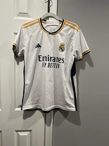 Camiseta de fútbol Real Madrid adulto mediana - Ver fotos de medidas  - Imagen 1 de 6