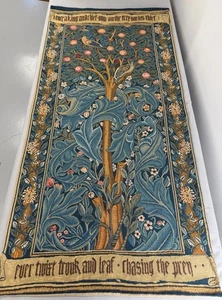 "Tapiz colgante de pared William Morris el pájaro carpintero con verso 48""" - Imagen 1 de 9