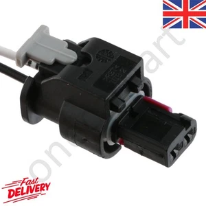 Fuel Pump 2 Pin Connector For Audi A1 A4 A5 A6 A7 A8 B8 B9 C7 C8 D4 2004 on - Picture 1 of 3