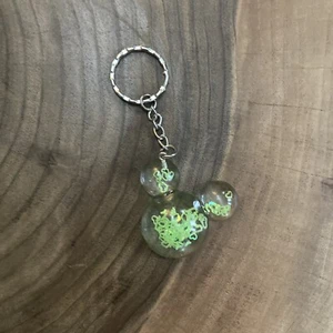 Handmade Resin Mickey Mouse Head Keyring - Picture 1 of 2