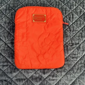 MARC JACOBS Tablet iPad Red Case 8” X 10.5” Quilted protector holder - Picture 1 of 24