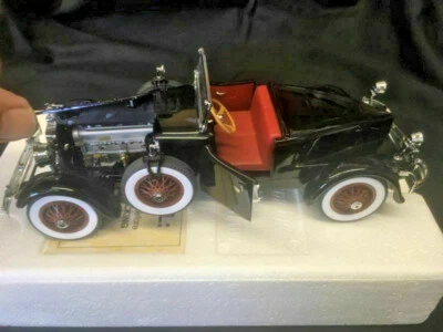 Danbury Mint 1927 Stutz Black Hawk 1:24 Scale - Image 1 of 4