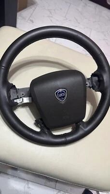 Lancia Thema Executive Chrysler 300C Leder Lenkrad Hupe usw. - Bild 1 von 4