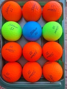 12 TITLEIST VELOCITY MATT MULTICOLOURED  GOLF BALLS PEARL/A GRADE  - Picture 1 of 1