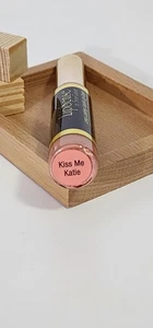 Kiss Me Katie LipSense langanhaltende flüssige Lippenfarbe - Bild 1 von 3