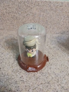 Sobre la pared del jardín Gregory con rana Zag Toys Domez mini figura de vinilo juguete - Imagen 1 de 4