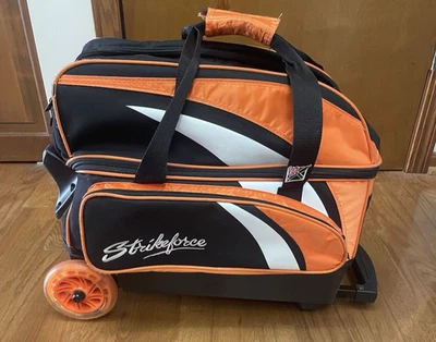 KR Strikeforce Hybrid  Black/Orange 2 Ball Rolling Bowling Bag - Изображение 1 из 4