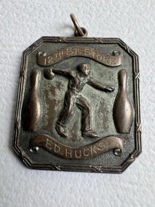 Dije colgante medallón premio bolos plata esterlina de 1941 Champions Ed HUCKS - Imagen 1 de 7